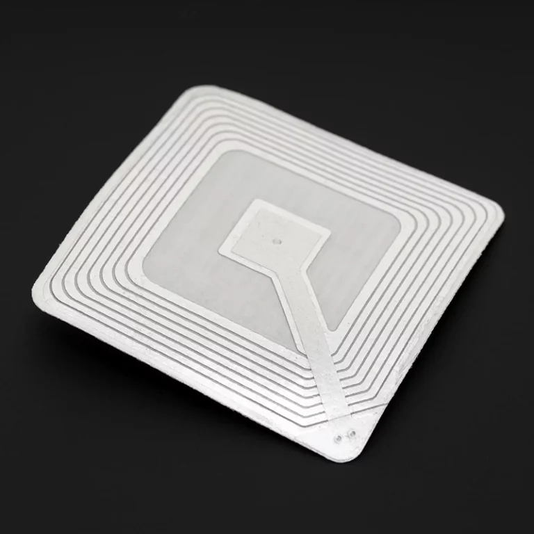 Étiquettes RFID