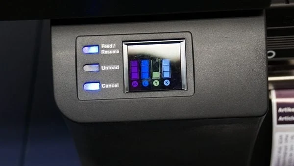 Écran de commande de l'imprimante d'étiquettes couleur PRIMERA LX2000e