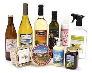 Exemples de bouteilles de vin, de cosmétiques et de produits alimentaires étiquetés avec la PRIMERA LX900e
